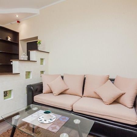 Navit Apartments With Breakfast,Near The Railway Station, The City Center, The Park Kiew Exterior foto